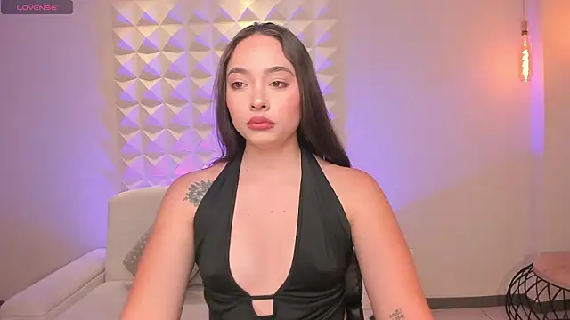 Snapshot of AlinaKravitz chatting on 8, 2, 2026 AlinaKravitz online show from 8, 2, 2026