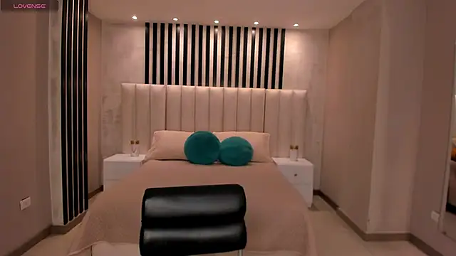 AlinaKravitz online show from 8, 1, 2026