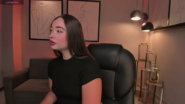 AlinaKravitz online show from 5, 12, 2025