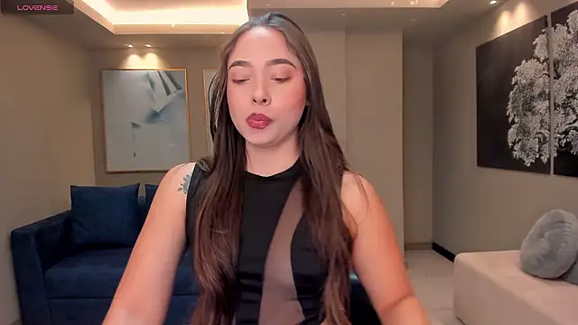 Snapshot of AlinaKravitz chatting on 1, 2, 2026 AlinaKravitz online show from 1, 2, 2026