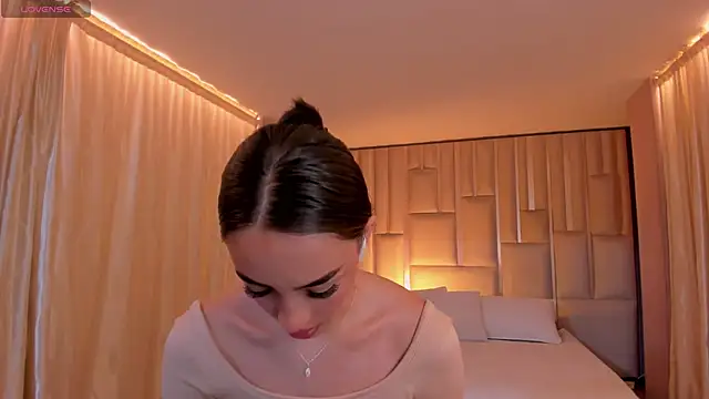 KaiaFerreira online show from 13, 2, 2026