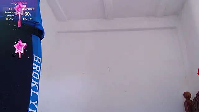 Snapshot of blondebitchlitle chatting on 21, 6, 2026 blondebitchlitle online show from 21, 6, 2026