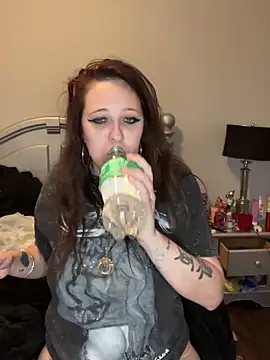 AshNico3 online show from 13, 2, 2025