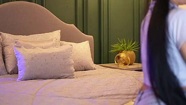 ArwenMuse online show from 10, 11, 2025