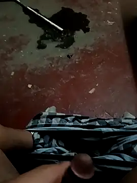 dvaughn3117 online show from 8, 1, 2025