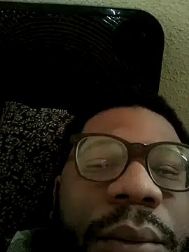 dvaughn3117 online show from 11, 3, 2025