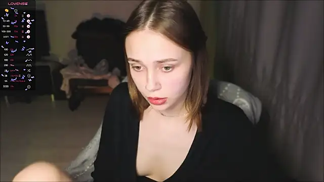 SweetLinaa online show from 5, 3, 2026