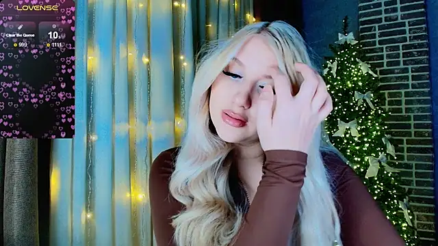 Evacadooo online show from 20, 12, 2025