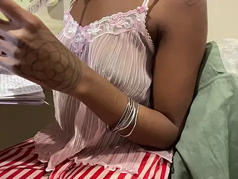 iveedie017 online show from 6, 11, 2025