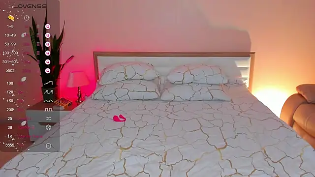 skinny sissss online show from 31, 10, 2025