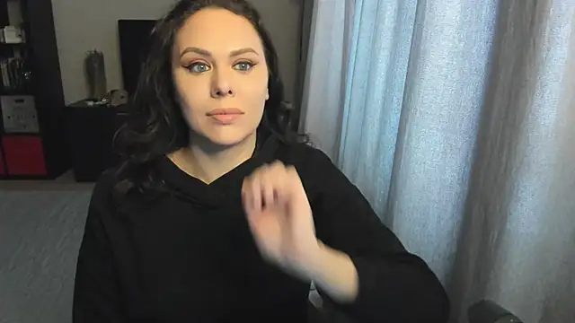 MollyCheiz online show from 21, 10, 2025