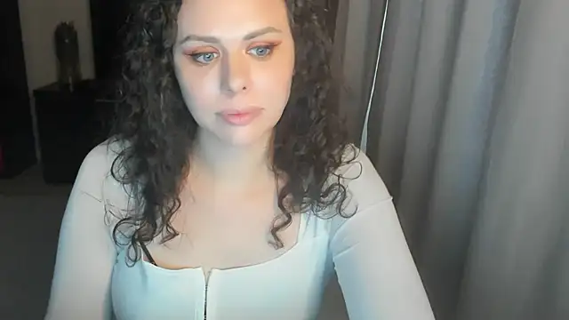 Snapshot of MollyCheiz chatting on 2, 7, 2026 MollyCheiz online show from 2, 7, 2026