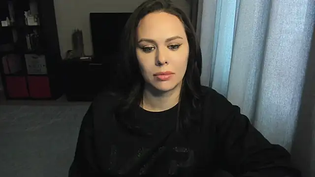 MollyCheiz online show from 23, 10, 2025