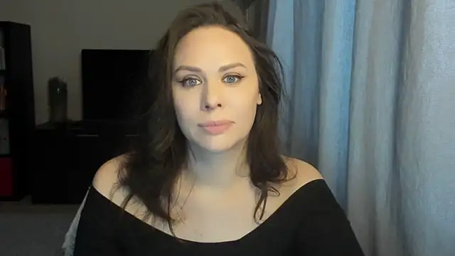 MollyCheiz online show from 9, 2, 2026