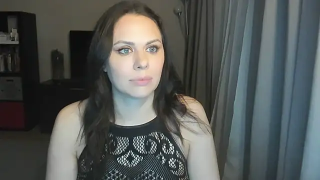 MollyCheiz online show from 7, 4, 2026