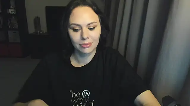 MollyCheiz online show from 25, 9, 2025