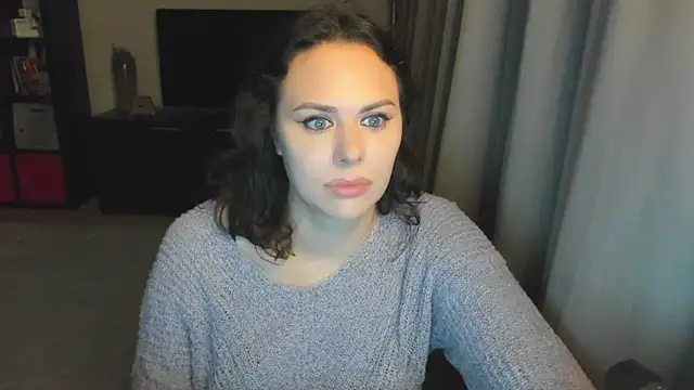 MollyCheiz online show from 22, 9, 2025