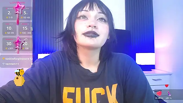 Snapshot of honney_dark chatting on 4, 3, 2025 honney dark online show from 4, 3, 2025