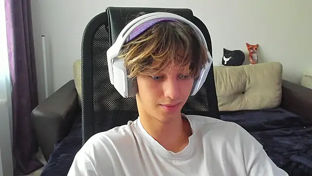 Ostin meow online show from 10, 10, 2025