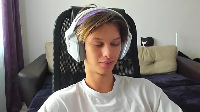 Ostin meow online show from 23, 9, 2025