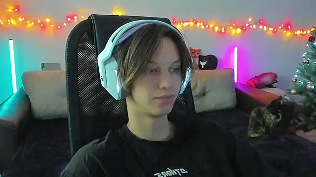 Ostin meow online show from 15, 12, 2025