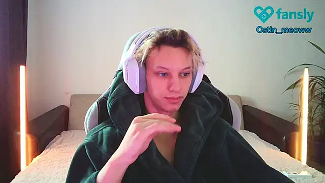 Ostin meow online show from 3, 2, 2025