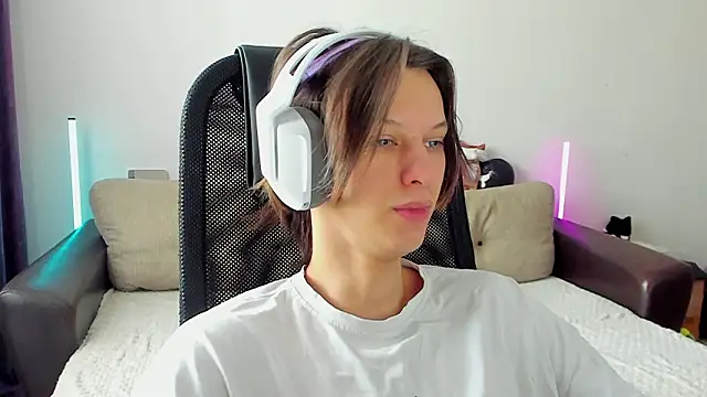 Ostin meow online show from 13, 2, 2026