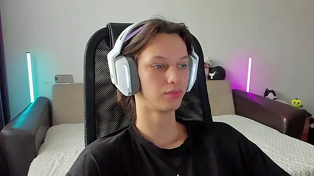 Ostin meow online show from 17, 2, 2026