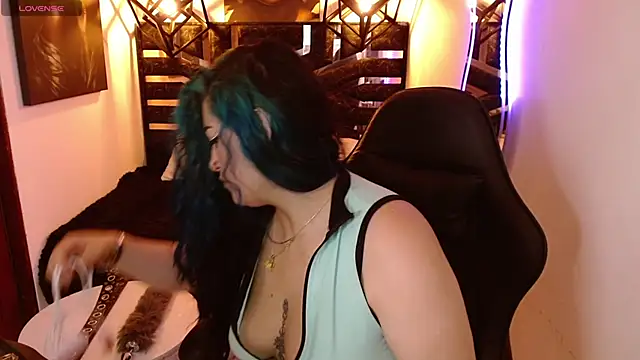 scarleth blue online show from 2, 6, 2026