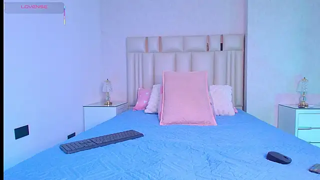 canela oss online show from 11, 11, 2025