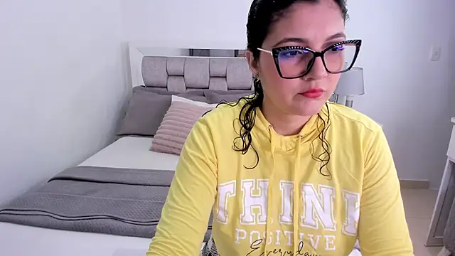 Camilaa bueno online show from 23, 5, 2026