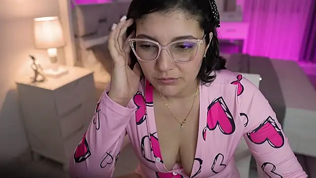 Camilaa bueno online show from 22, 1, 2025