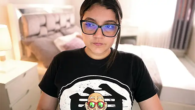 Camilaa bueno online show from 27, 10, 2025