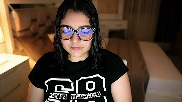 Camilaa bueno online show from 5, 11, 2025