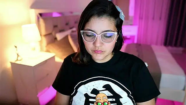 Camilaa bueno online show from 16, 3, 2025