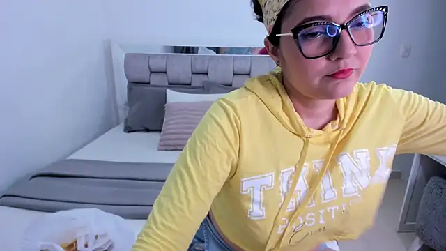 Camilaa bueno online show from 27, 5, 2026