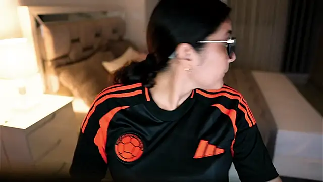 Camilaa bueno online show from 23, 9, 2025