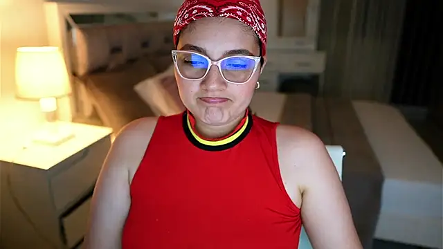 Camilaa bueno online show from 13, 12, 2025