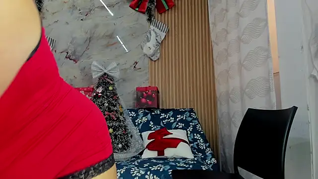 Any topless online show from 19, 12, 2025