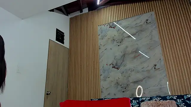 Any topless online show from 13, 11, 2025