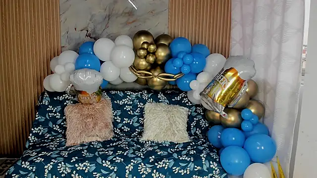 Any topless online show from 11, 10, 2025