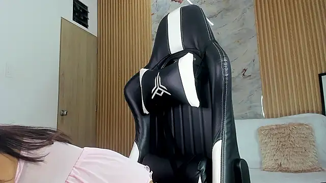 Any topless online show from 9, 2, 2026