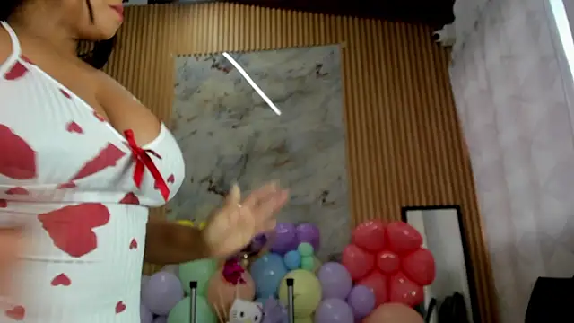 Any topless online show from 12, 4, 2026