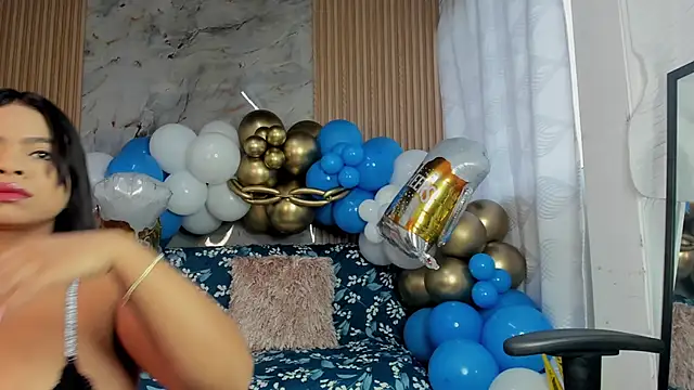 Any topless online show from 7, 10, 2025