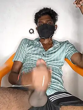 Snapshot of kunnapaltamilfrom chatting on 3, 10, 2025 kunnapaltamilfrom online show from 3, 10, 2025