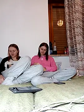 ella grays online show from 23, 11, 2025