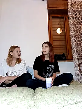 ella grays online show from 17, 10, 2025