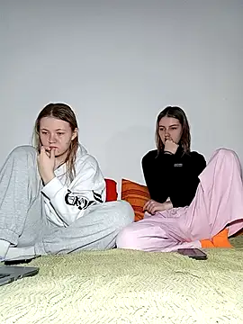 ella grays online show from 4, 3, 2026