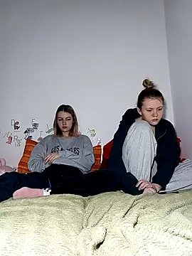 ella grays online show from 25, 2, 2026