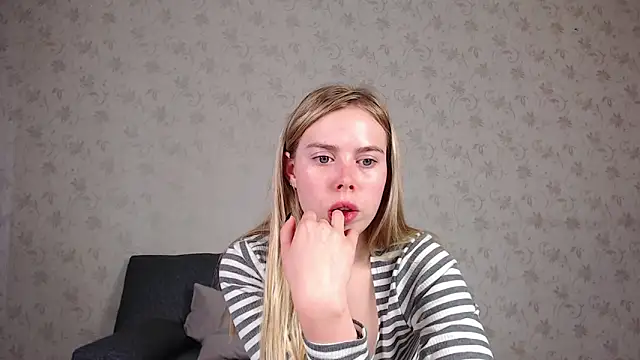 sofiaa here online show from 26, 5, 2026